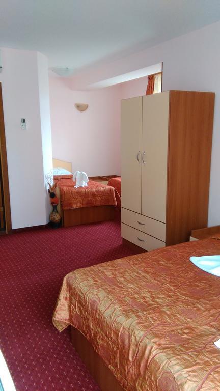 Guest House Aristokrat Obzor Exterior photo
